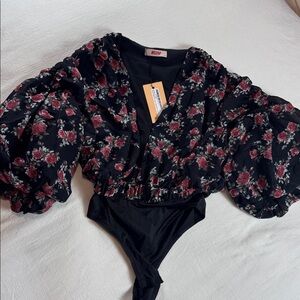 Floral Bodysuit with Puff Sleeves